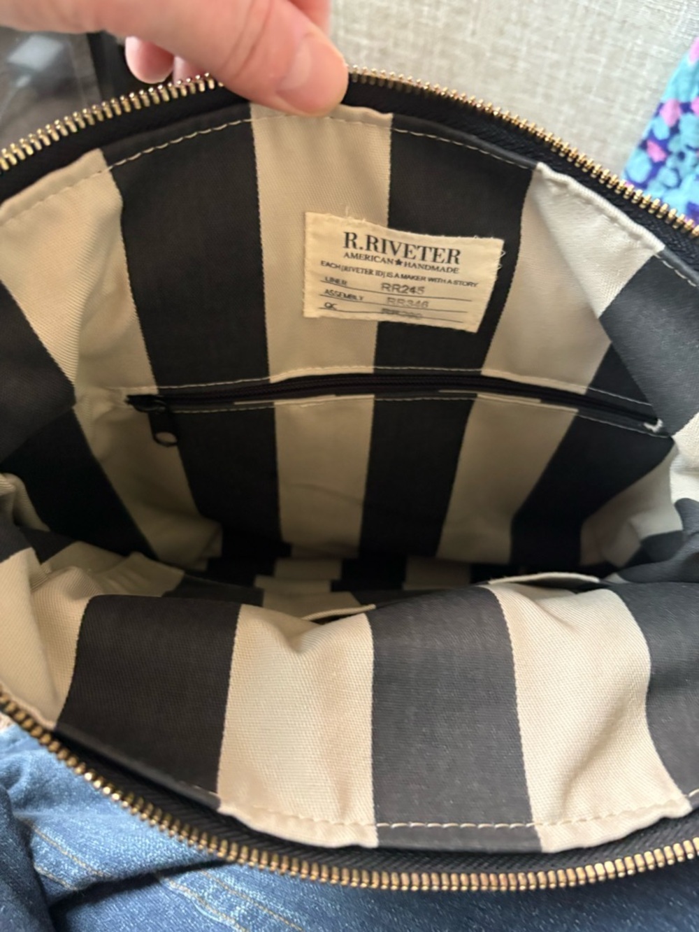 R. Riveter Otto Signature Tote Bag - Picture 7 of 13